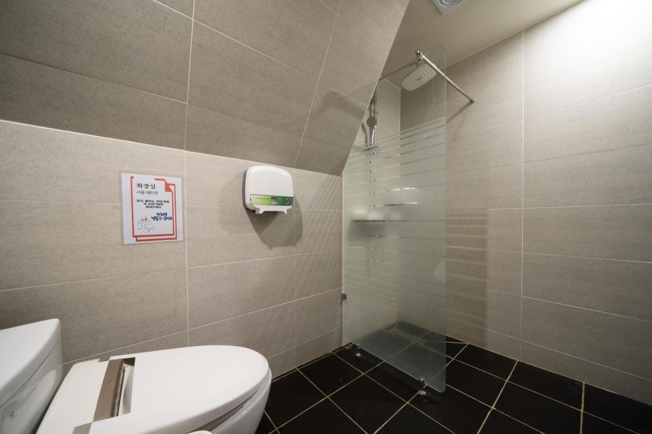 No25 Hotel Yeonsan Пусан Екстериор снимка