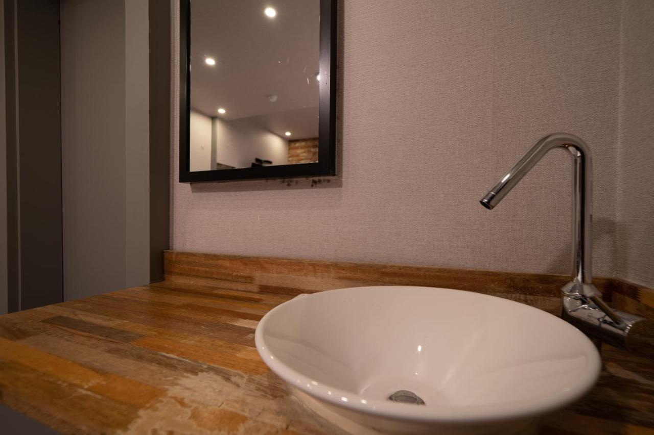 No25 Hotel Yeonsan Пусан Екстериор снимка
