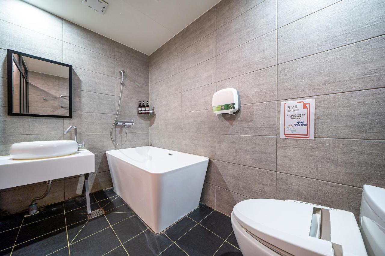 No25 Hotel Yeonsan Пусан Екстериор снимка